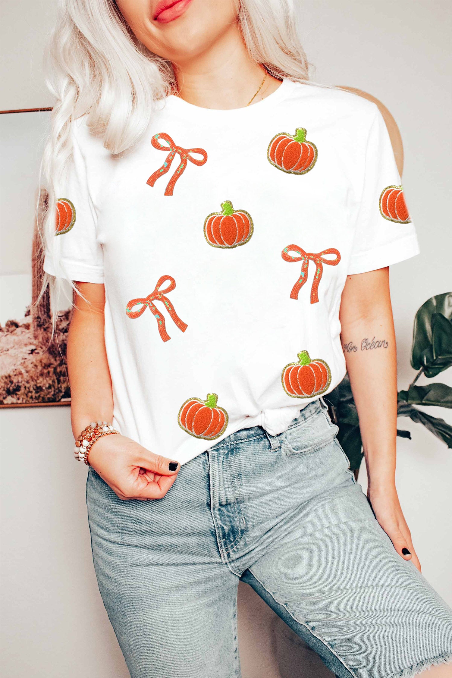 White Sequin Chenille Pumpkin Bow Pattern Casual Short T Shirt